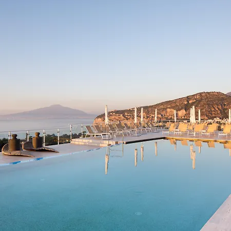 فندق Art Gran Paradiso 4*