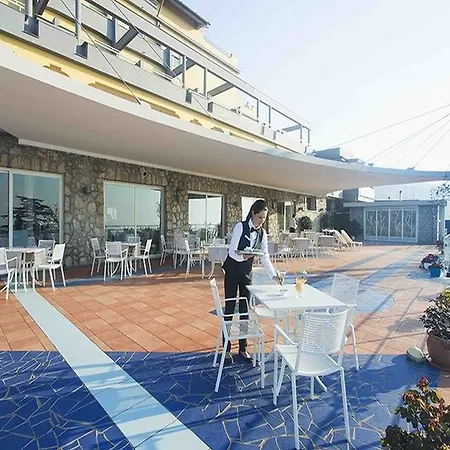 فندق Art Gran Paradiso 4*