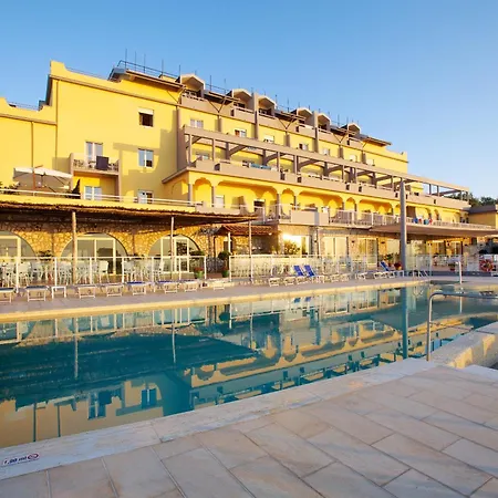 Szálloda Art Gran Paradiso 4*